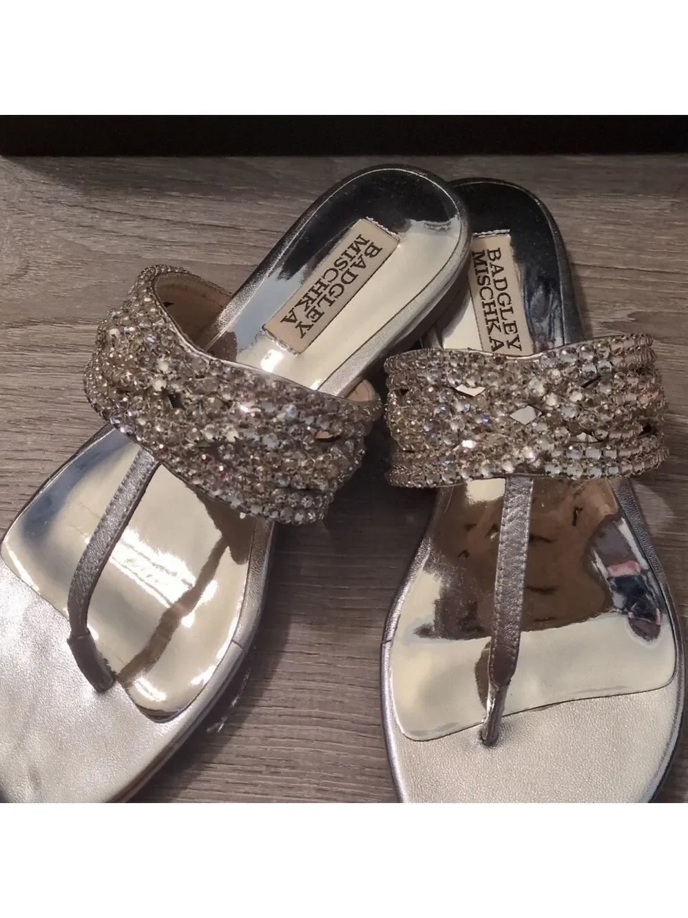 Badgley Mischka Trent silent leather embellished thong sandals size 6